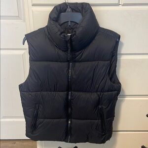 Women’s Puffer Vest